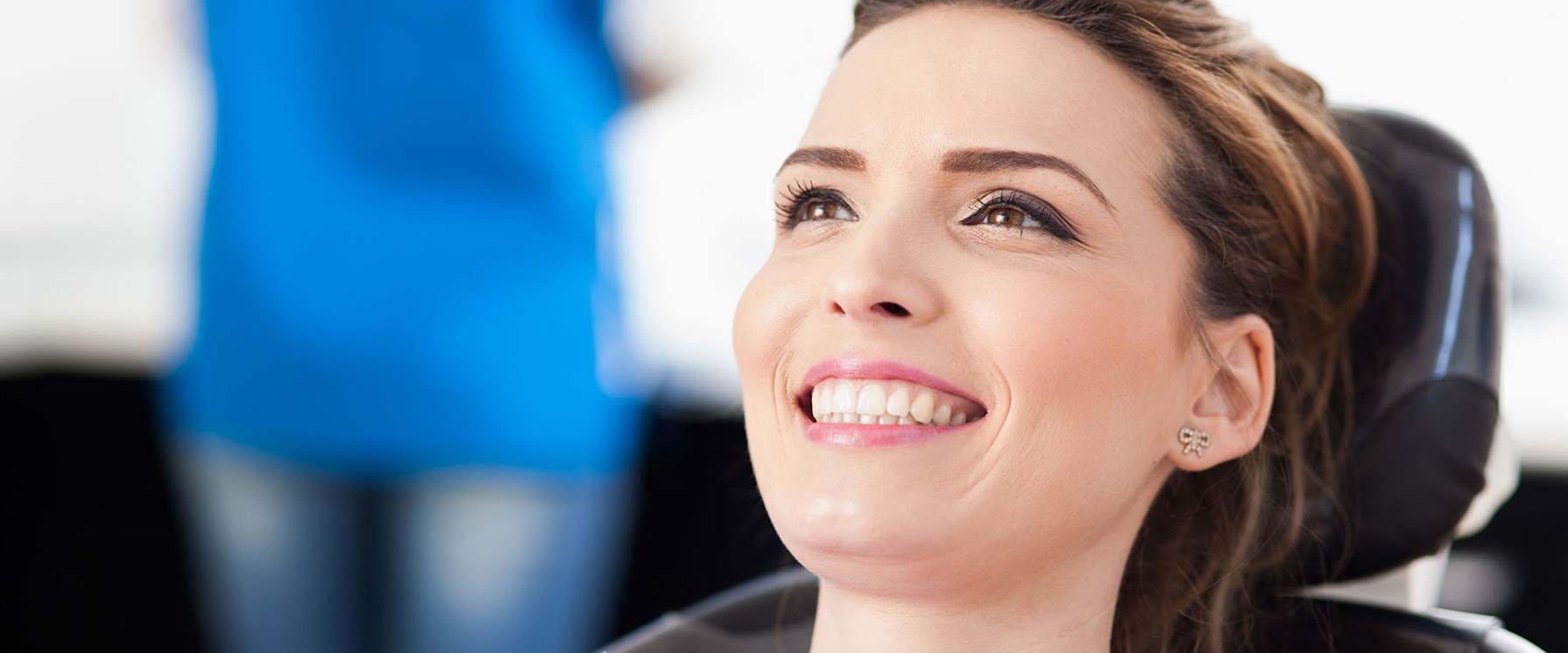 mujer-dientes-blancos